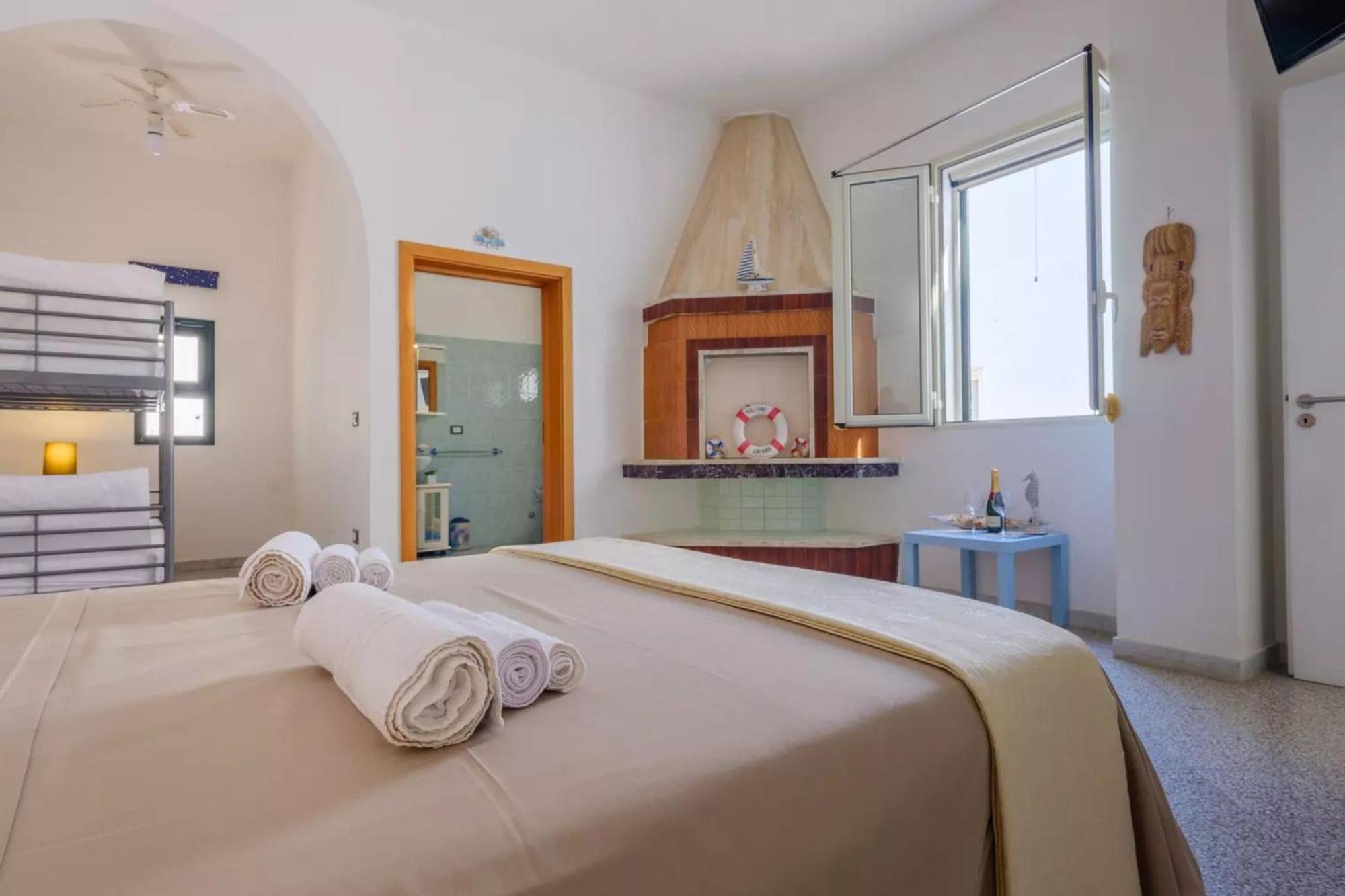 Emerald Residence Sleeps 12 With Sea View Porto Cesareo Buitenkant foto