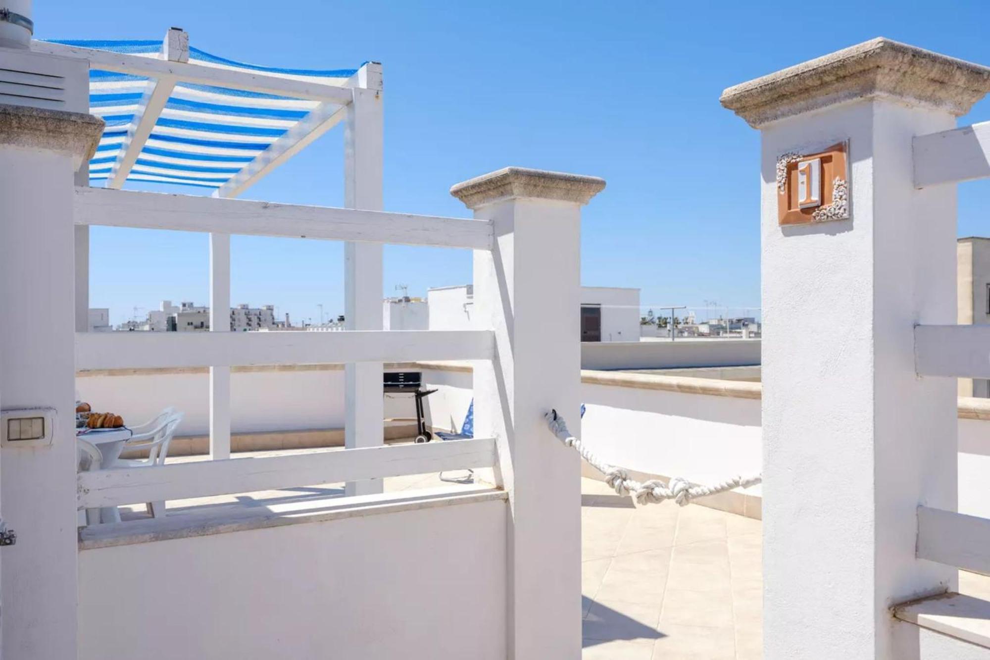 Emerald Residence Sleeps 12 With Sea View Porto Cesareo Buitenkant foto